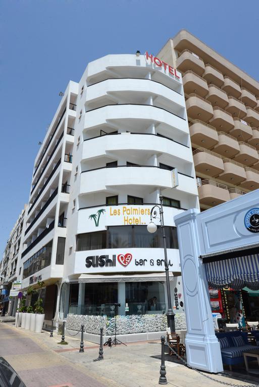 Les Palmiers Luxury Suites Larnaca Exterior photo